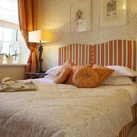 Otel Apia 3*