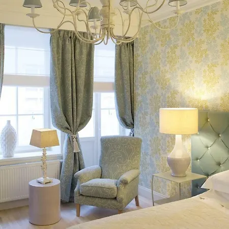 Apia Otel 3*