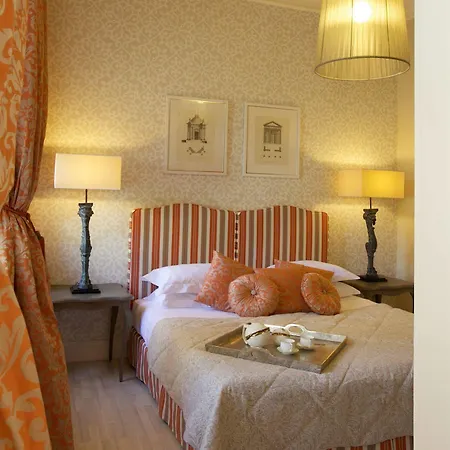 Apia Hotell VNO