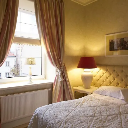 Apia Hotell VNO